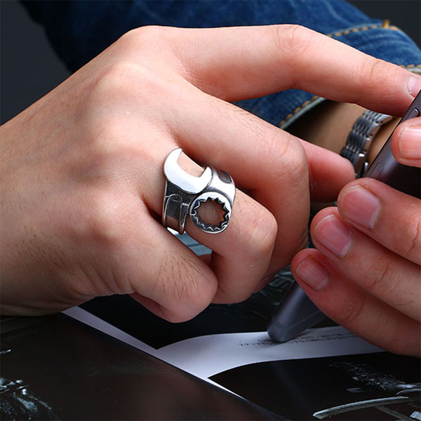 �X�e�����X�����O�F�X�p�i�����`�X�e�����X�����O