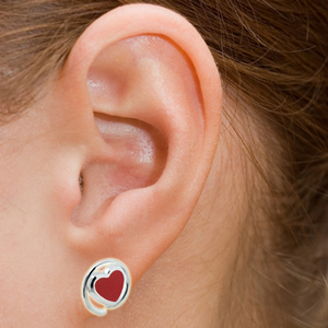 ���u�n�[�g925�����O�C���[�J�t