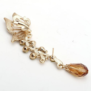 �X�����E�e�C���C�����b�v�s�A�X