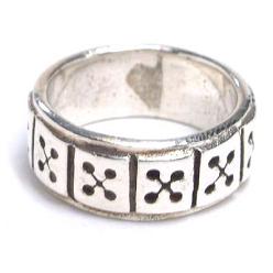 �V���o�[�����O�F�_�C�X�o���h �V���o�[�����O